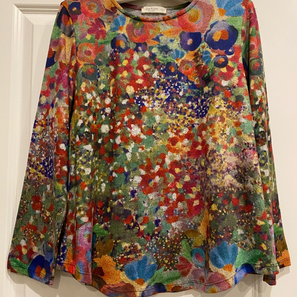 Jess & Jane ‘Potpourri’ French Brush Tunic Light Sweater